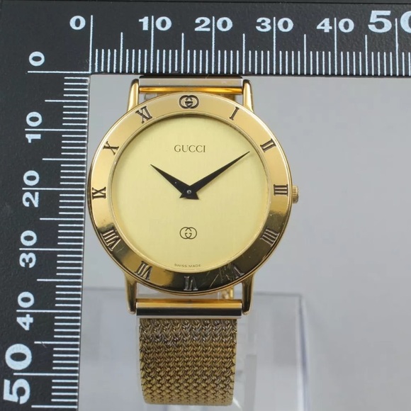 - Gucci Gold Plated Watch Stunning in Beautiful Condition - Picture 11 of 11